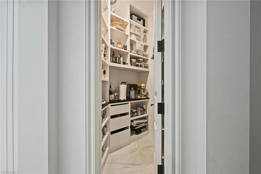 Gallery photo 2
