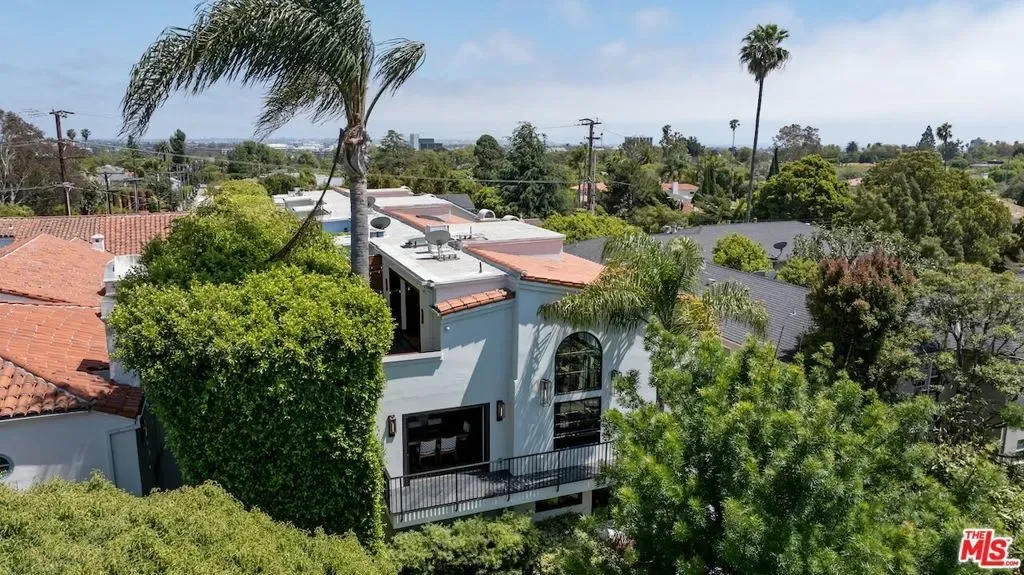 2612 Montana Avenue 1, Santa Monica, California, United States. - Photo 20