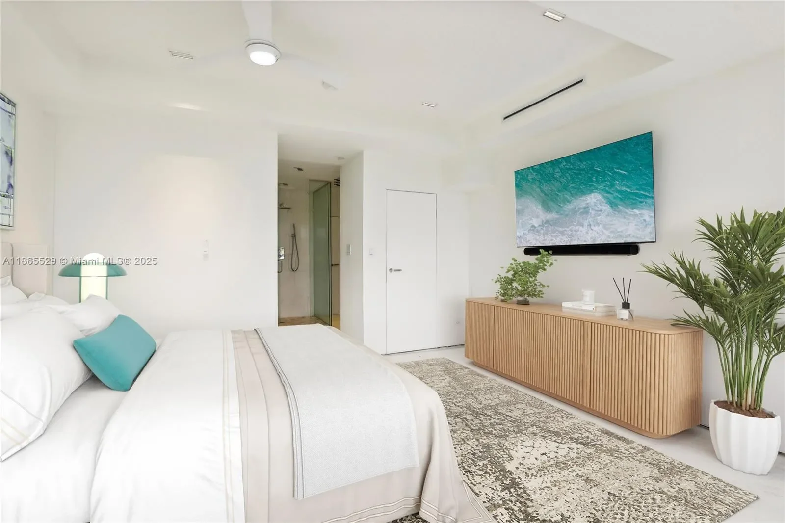 1000 Venetian Way, #TH101, Miami, Florida, United States. - Photo 2