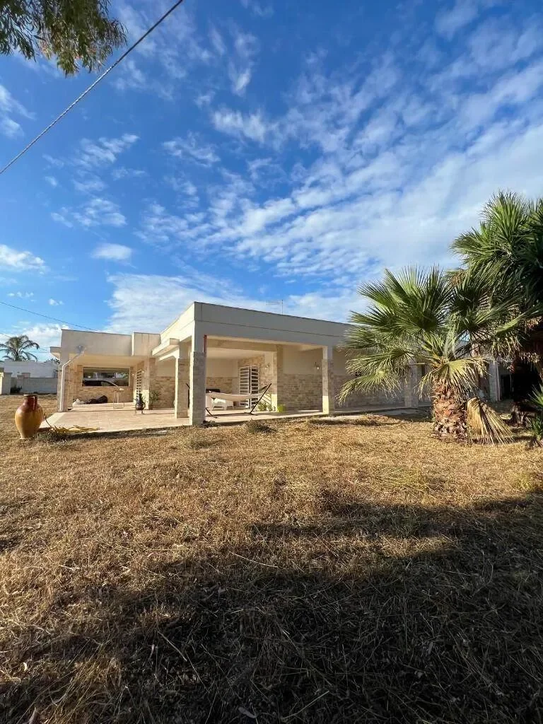 villa MANDURIA