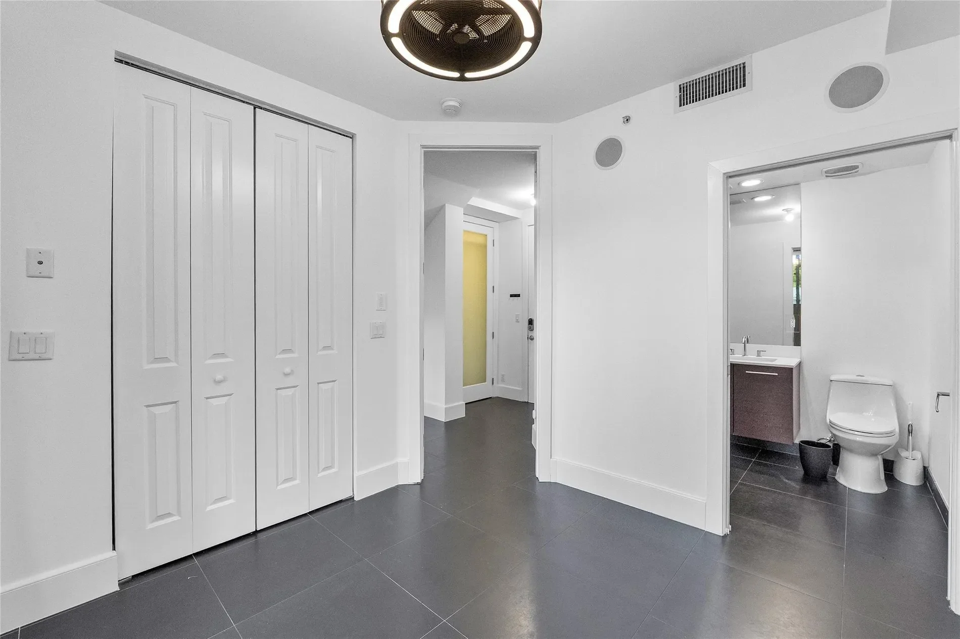 Gallery photo 3