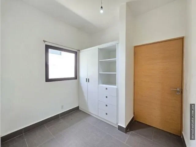 Gallery photo 10