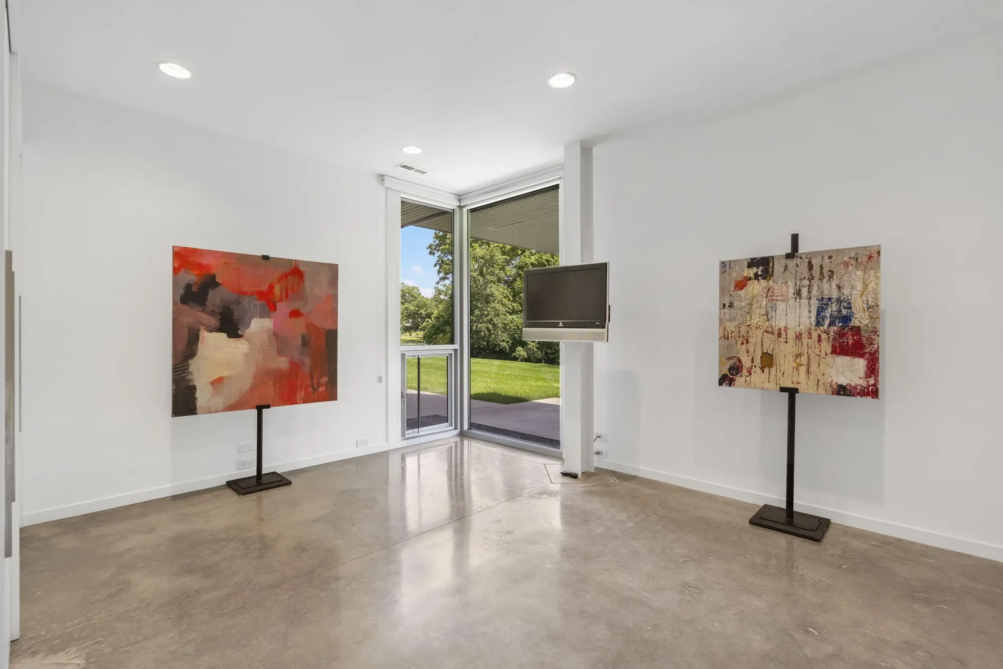 Gallery photo 2