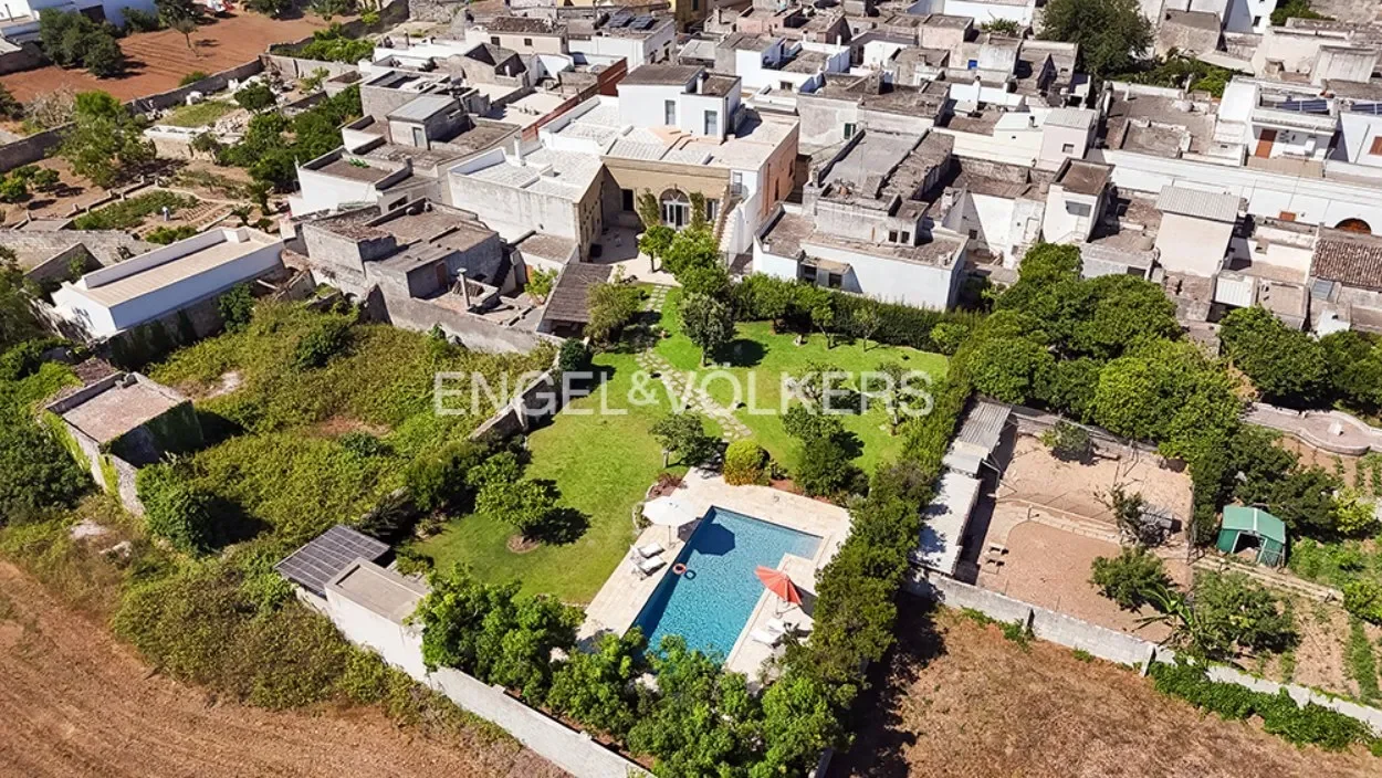 Villa Madness, with Spa and swimming-pool