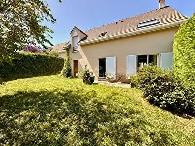 Orgeval, Île-de-France, France. - Photo 15