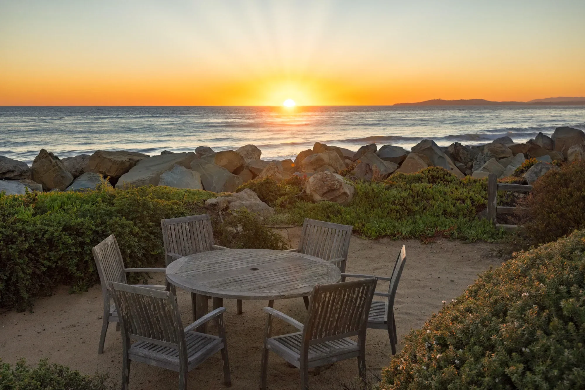 571 Sand Point Road, Carpinteria, California, United States. - Photo 29