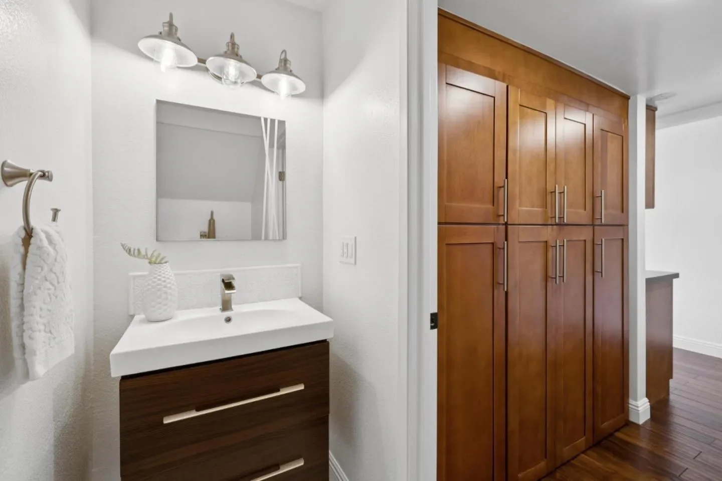 646 S Ahwanee Terrace, Sunnyvale, California, United States. - Photo 13