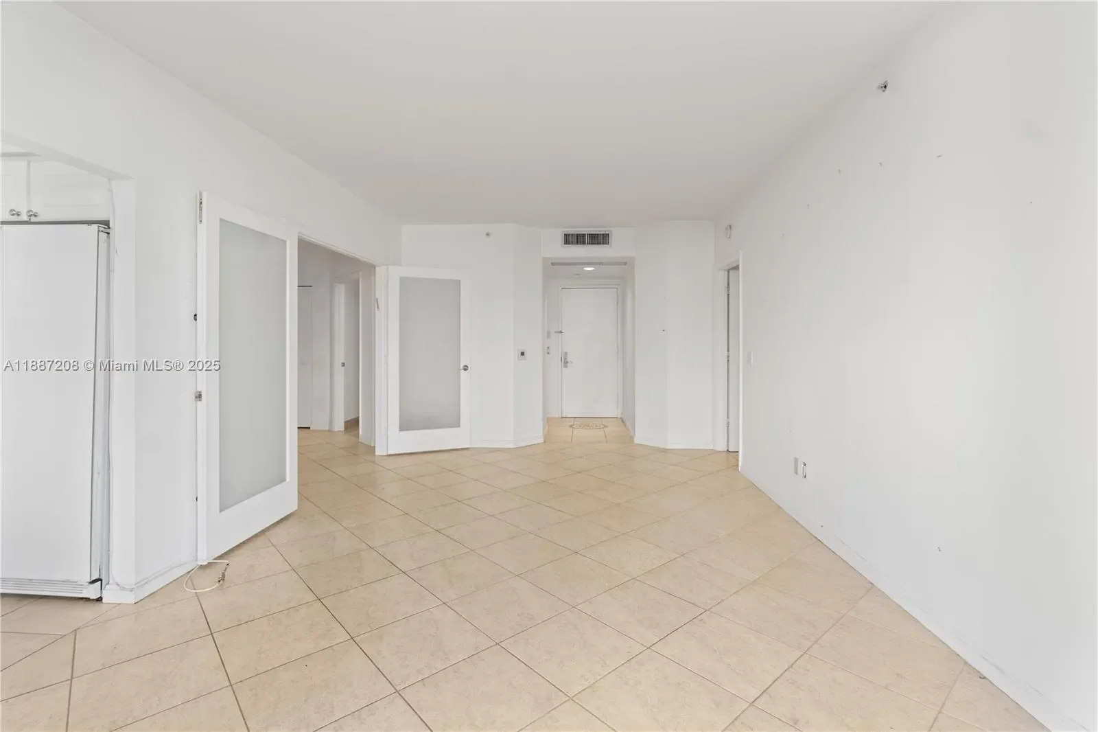4779 Collins Ave 506, Miami Beach, Florida, United States. - Photo 8