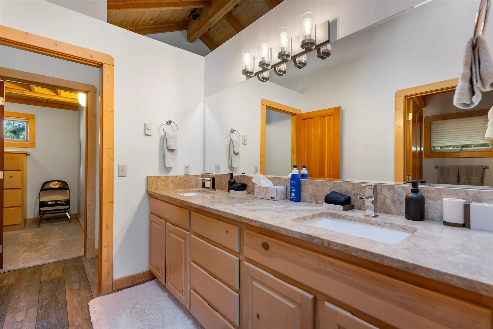 24 Russell Drive, Hamilton, Montana, United States. - Photo 49