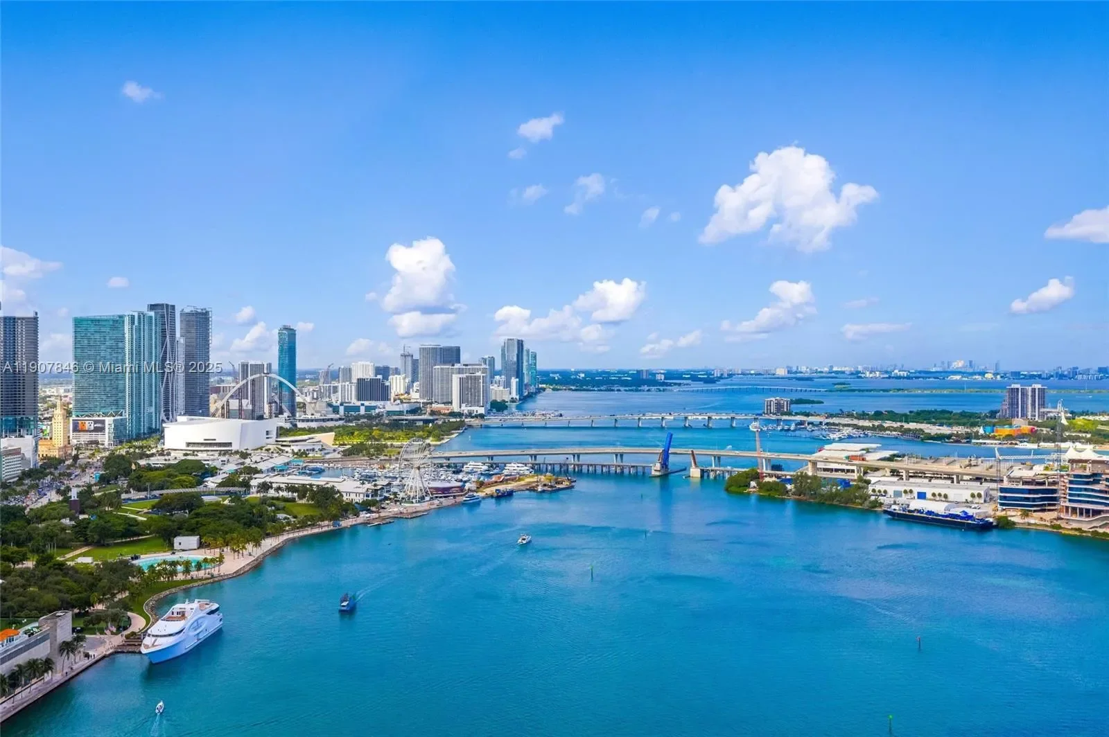 808 Brickell Key Dr 3901, Miami, Florida, United States. - Photo 53