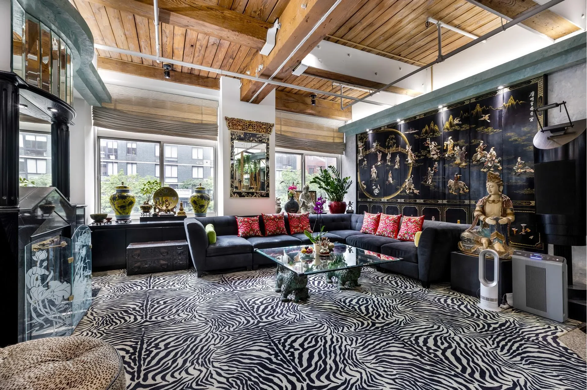 Gramercy Park Habitat, 205 E 22ND ST, New York, New York, United States. - Photo 2