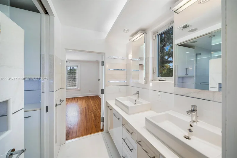 671 NE 57th St, Miami, Florida, United States. - Photo 24