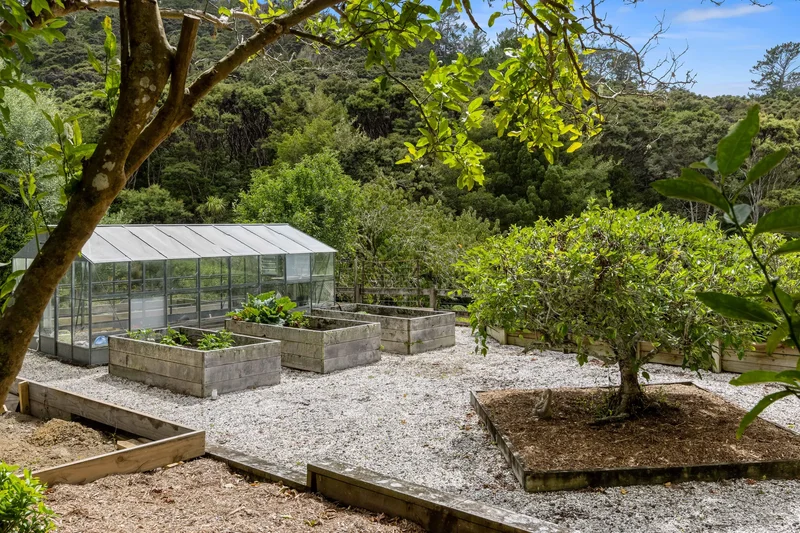 45 Hardens Lane Paremoremo, Auckland, Auckland, Auckland, New Zealand. - Photo 13