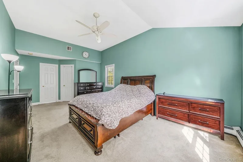 36 Vanderbilt Avenue, Saint James, NY, 11780, USA, Saint James, New York, United States. - Photo 16