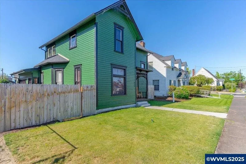 275 Monmouth St, Independence, Oregon, United States. - Photo 3