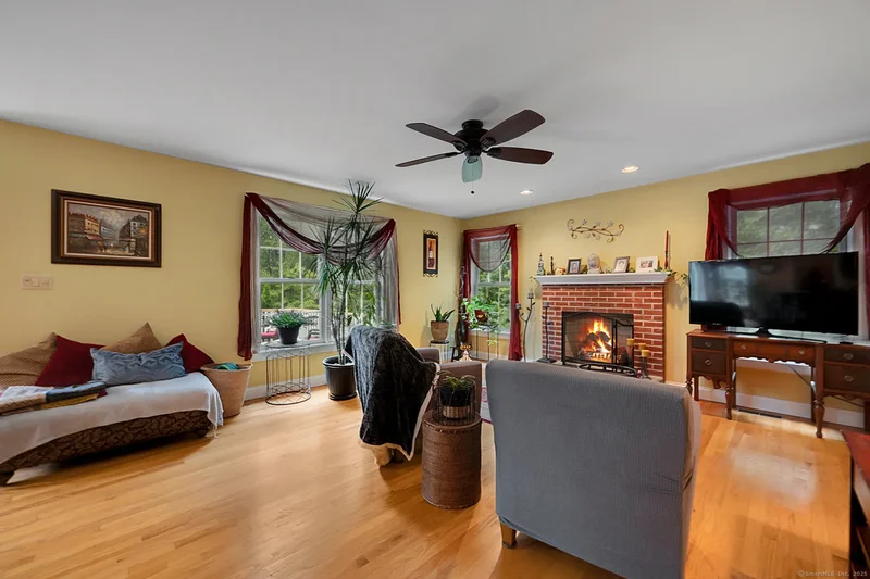 39 Charolais Way, Burlington, Connecticut, United States. - Photo 9