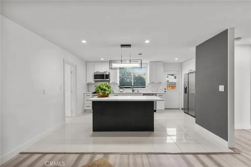 7839 Lena, 91304, California, United States. - Photo 43
