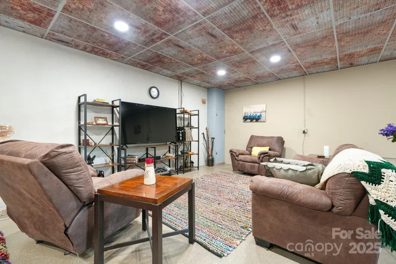4441 Snyders Way, Lenoir, NC 28645, Lenoir, North Carolina, United States. - Photo 18