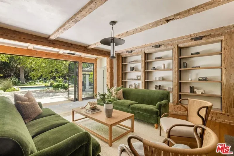 3099 Mandeville Canyon Road, Los Angeles, California, United States. - Photo 24