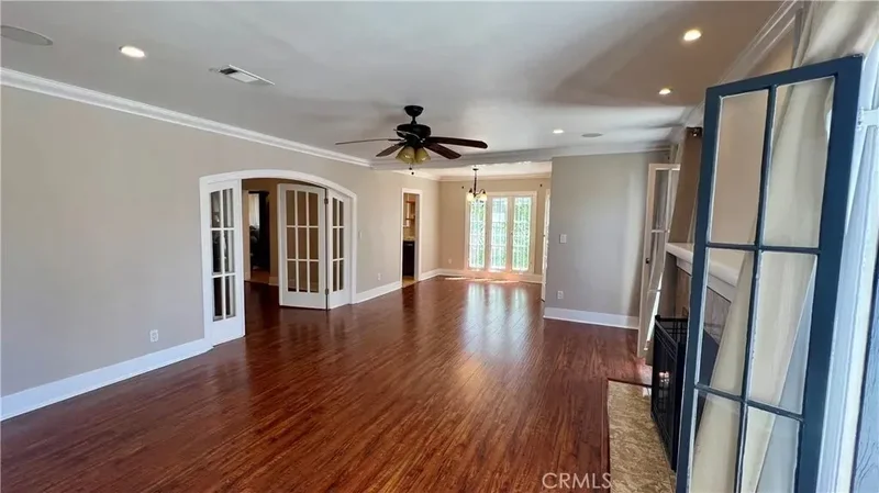 5106 Crenshaw Boulevard, Los Angeles, California, United States. - Photo 13