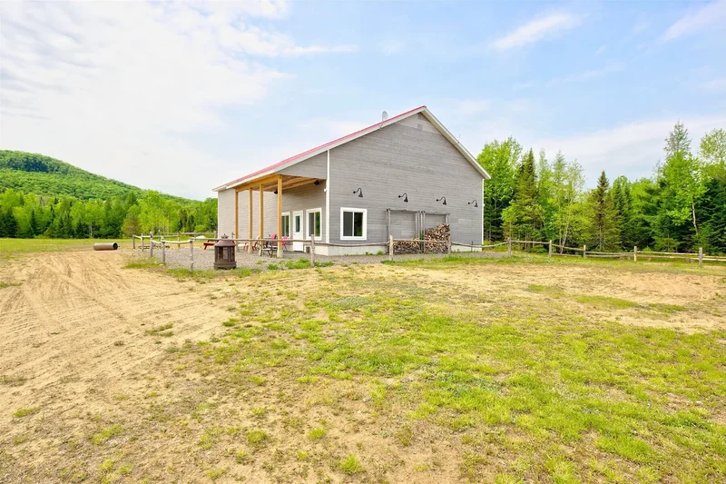 750 Ch. de la Sauvagine, Mont-Blanc, QC J0T2G0, Saint-Faustin-Lac-Carré, Quebec, Canada. - Photo 2