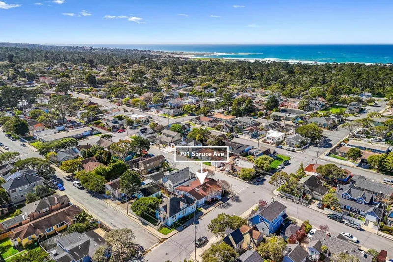 791 Spruce Avenue, Pacific Grove, California, United States. - Photo 27