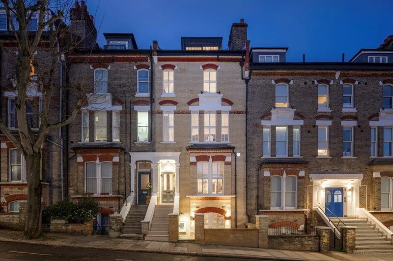 Kemplay Road, Hampstead Village, London, NW3 1SY