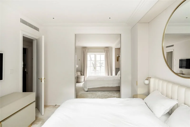 Addison Avenue, London, London, England, United Kingdom. - Photo 14