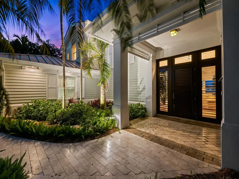 2898 NE 26th St, Wilton Manors, Florida, United States. - Photo 70