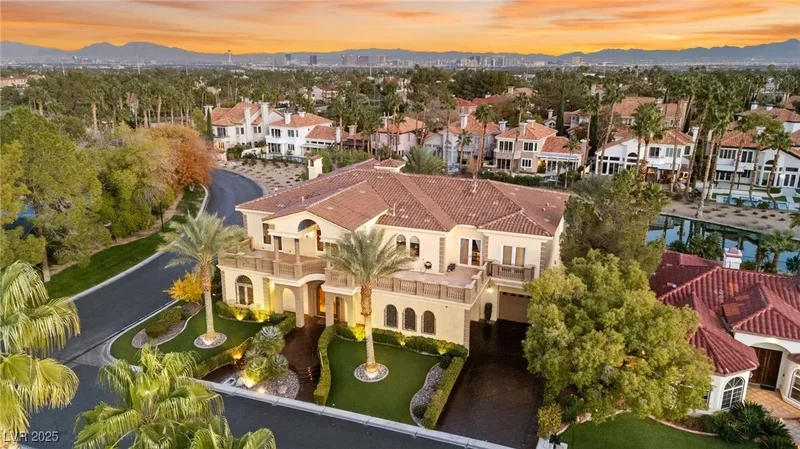 Single Family Residence in Las Vegas