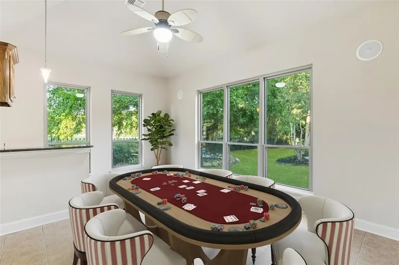 945 Deer Hollow Boulevard, Grapevine, Texas, United States. - Photo 30