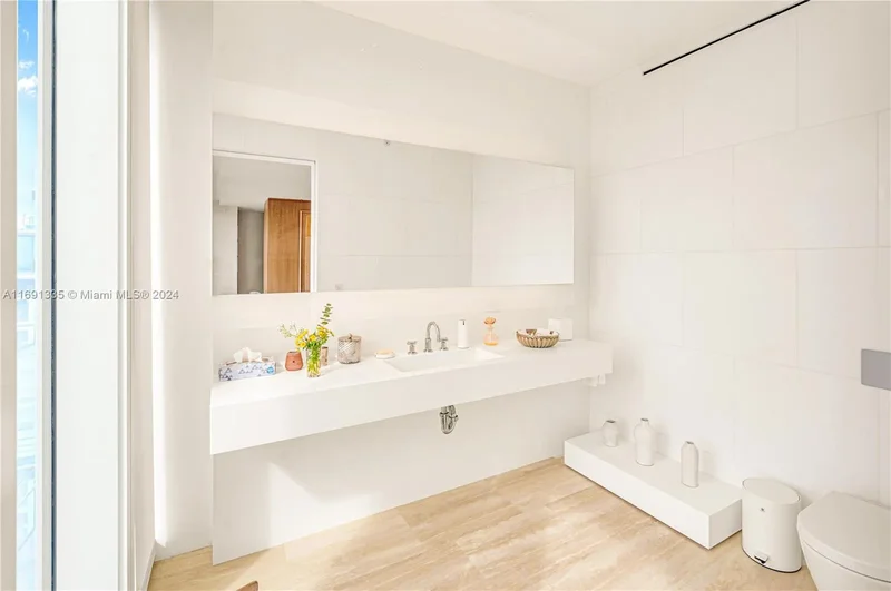 9111 Collins Ave N-PH6, Bal Harbour, Florida, United States. - Photo 17