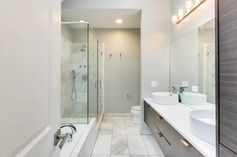 3409 W CORTLAND Street, Chicago, Illinois, United States. - Photo 17