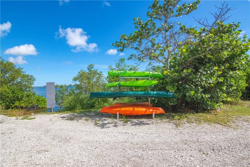 8372 Beagle Terrace, Vero Beach, Florida, United States. - Photo 36