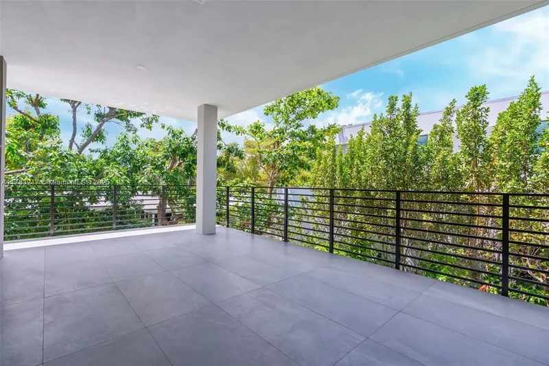 510 NE 52nd St, Miami, Florida, United States. - Photo 16