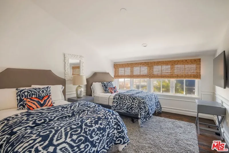 30810 Broad Beach Road, Malibu, California, United States. - Photo 28