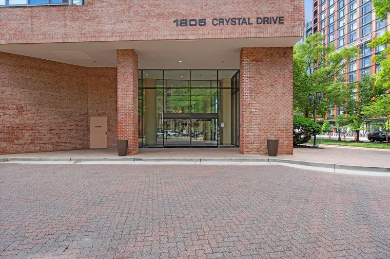 1805 Crystal Drive Unit# 1011S, Arlington, VA 22202, Arlington, Virginia, United States. - Photo 6