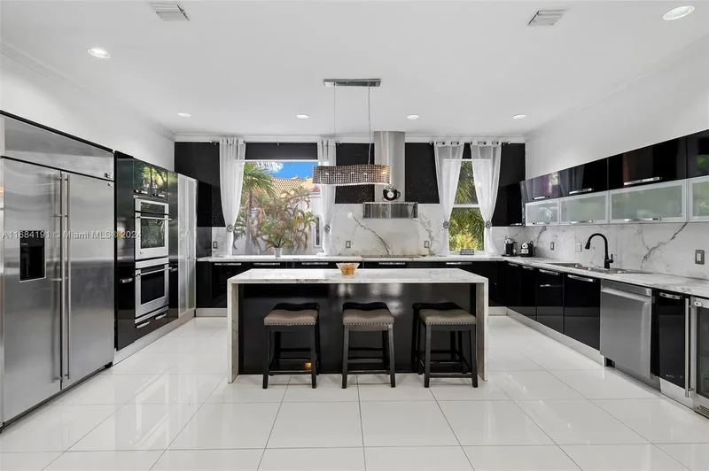 19555 NE 37th Ave, Aventura, Florida, United States. - Photo 26