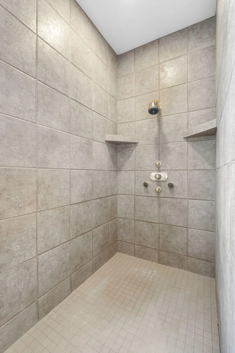 4156 E Division Street, Springfield, MO 65802, Springfield, Missouri, United States. - Photo 23