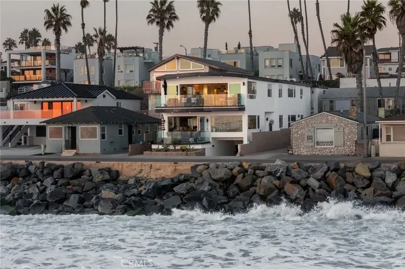 516 S S The Strand, Oceanside, California, United States. - Photo 42