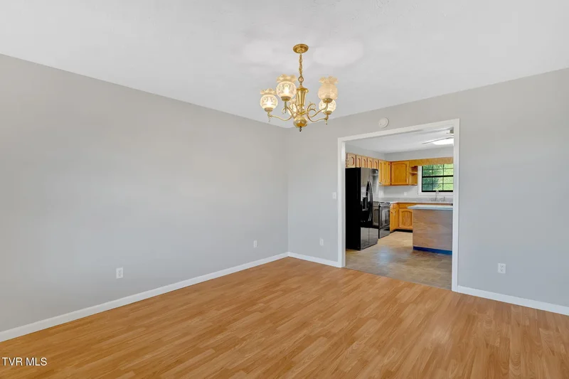 887 Berry Road, Bulls Gap, TN 37711, Greeneville, Tennessee, United States. - Photo 16