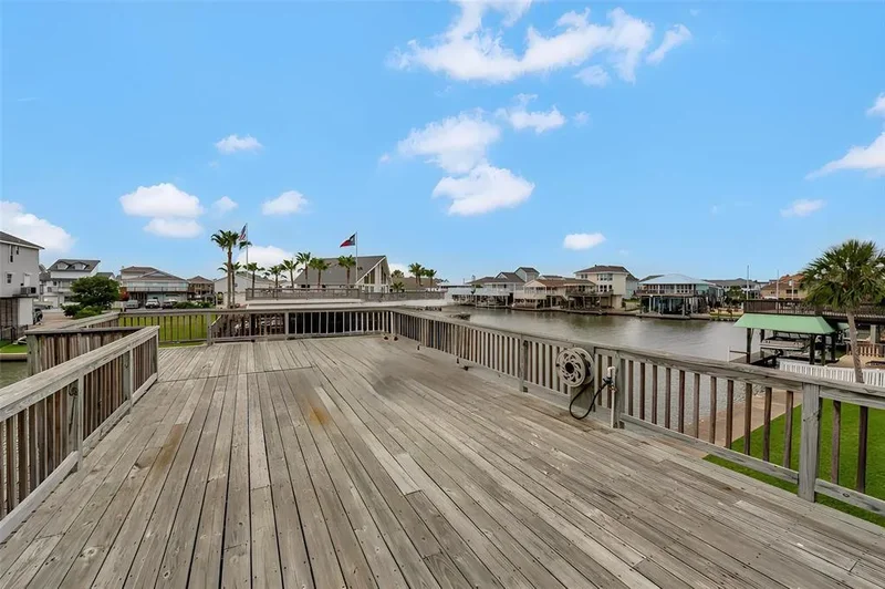 1302 Tiki Drive, Galveston, Texas, United States. - Photo 38