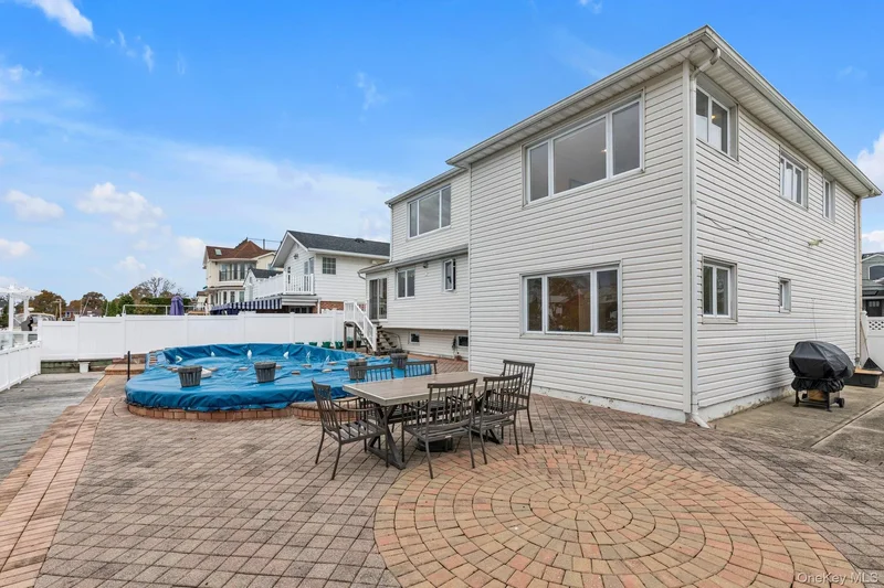 2884 Bay Drive, Merrick, New York, United States. - Photo 29