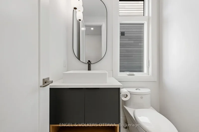 493 Highcroft Avenue, Ottawa, Ontario, Canada. - Photo 2