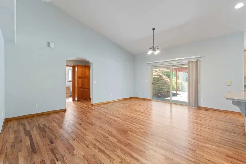 1946 NW Crown Street , Grants Pass, OR 97526, Grants Pass, Oregon, United States. - Photo 11
