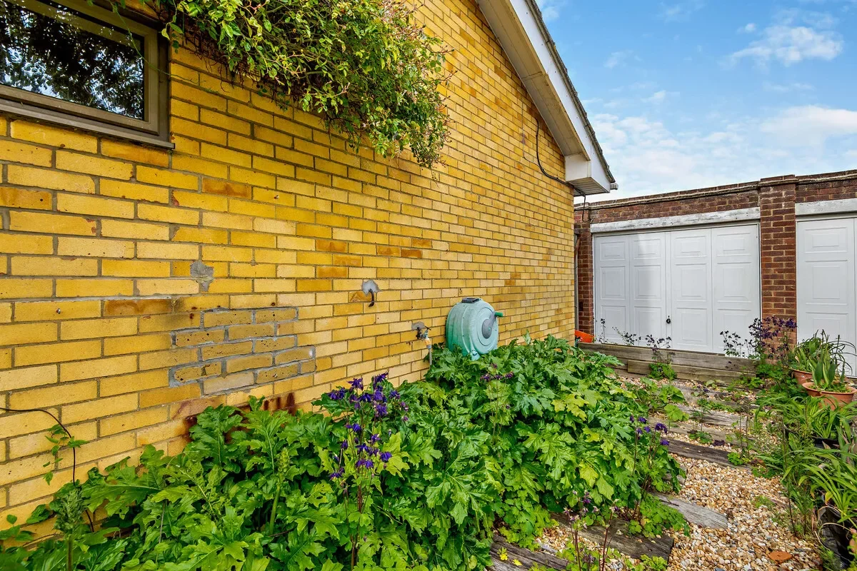Allan Road, Whitstable, CT5, Seasalter, England, United Kingdom. - Photo 15