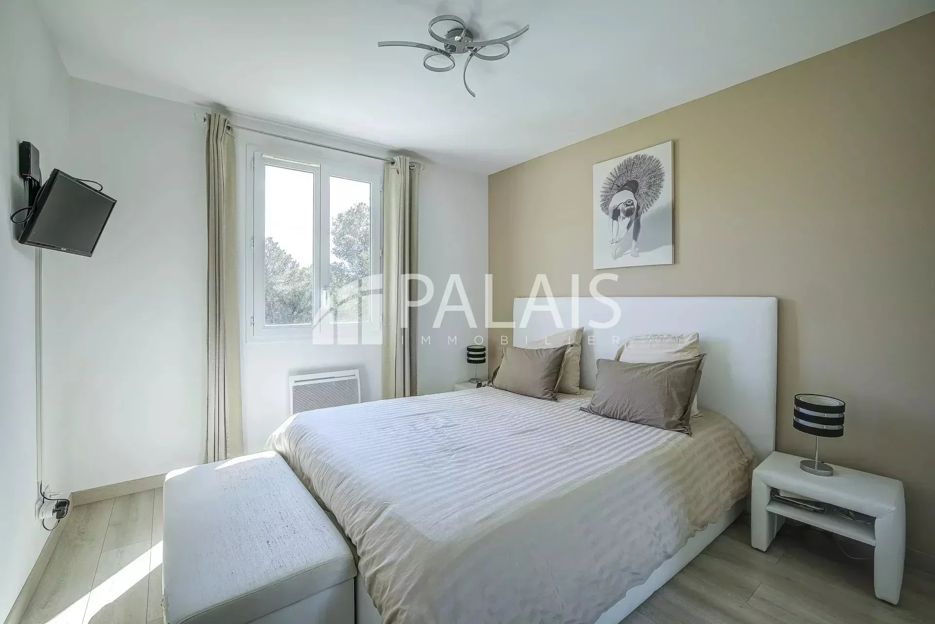 Gallery photo 4