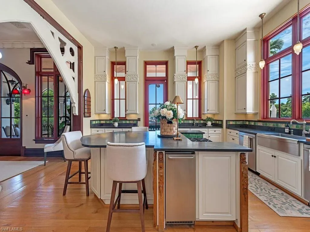 730 21st AVE, Naples, FL, 34102, USA, Naples, Florida, United States. - Photo 24