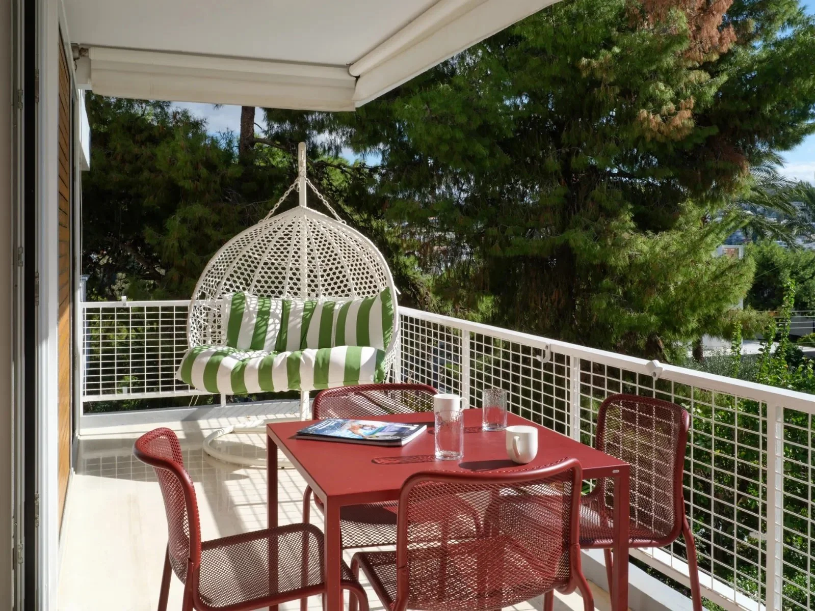 Vouliagmeni, Attica, Greece. - Photo 14