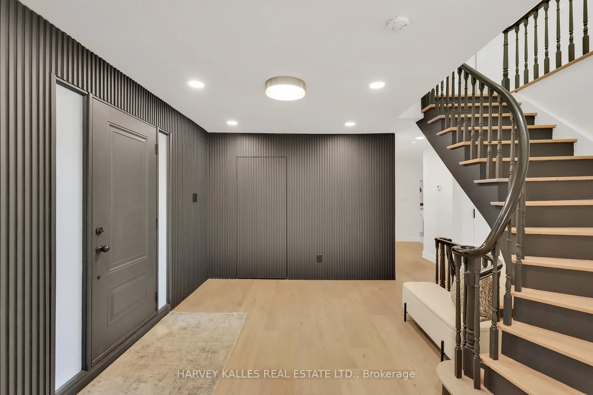 Gallery photo 3